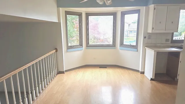 $339,900 | 8543 Carriage Lane, Tinley Park, IL 60487