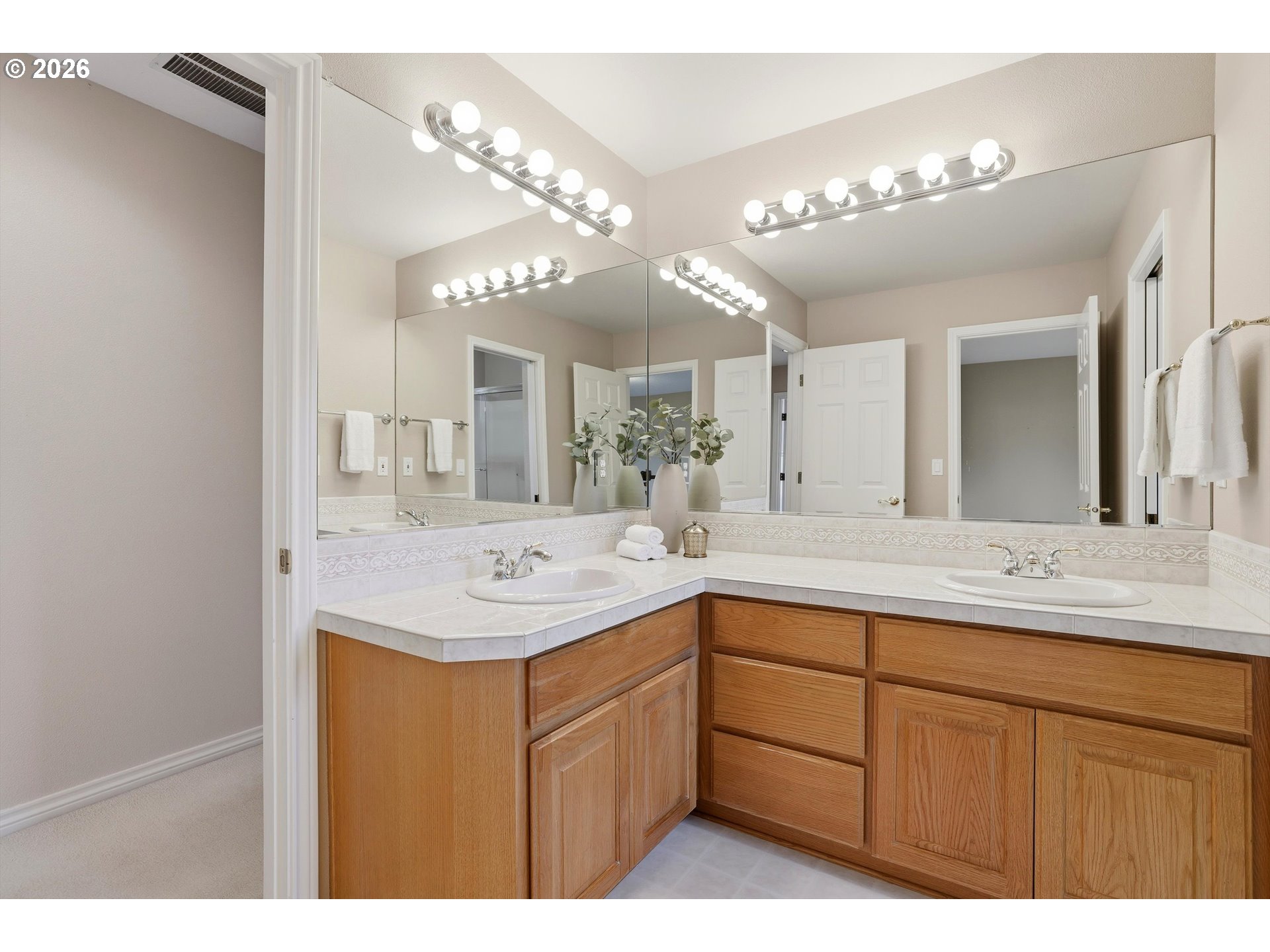 21875 Southwest Fuller Drive Tualatin, OR 97062 - Photo 33 of 48