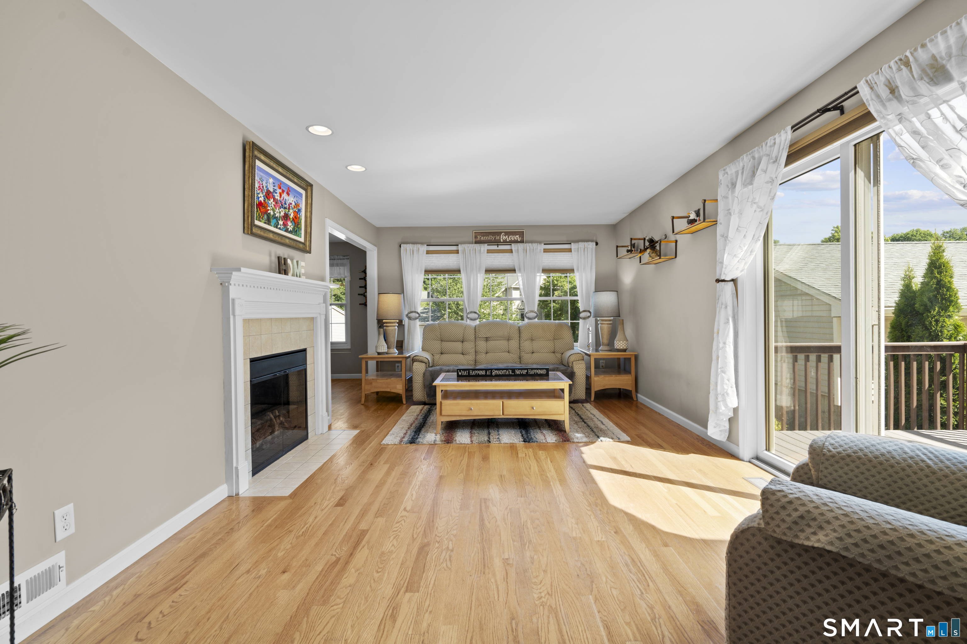 15 Reggie Way, Unit A Broad Brook, CT 06016 - Photo 5 of 36