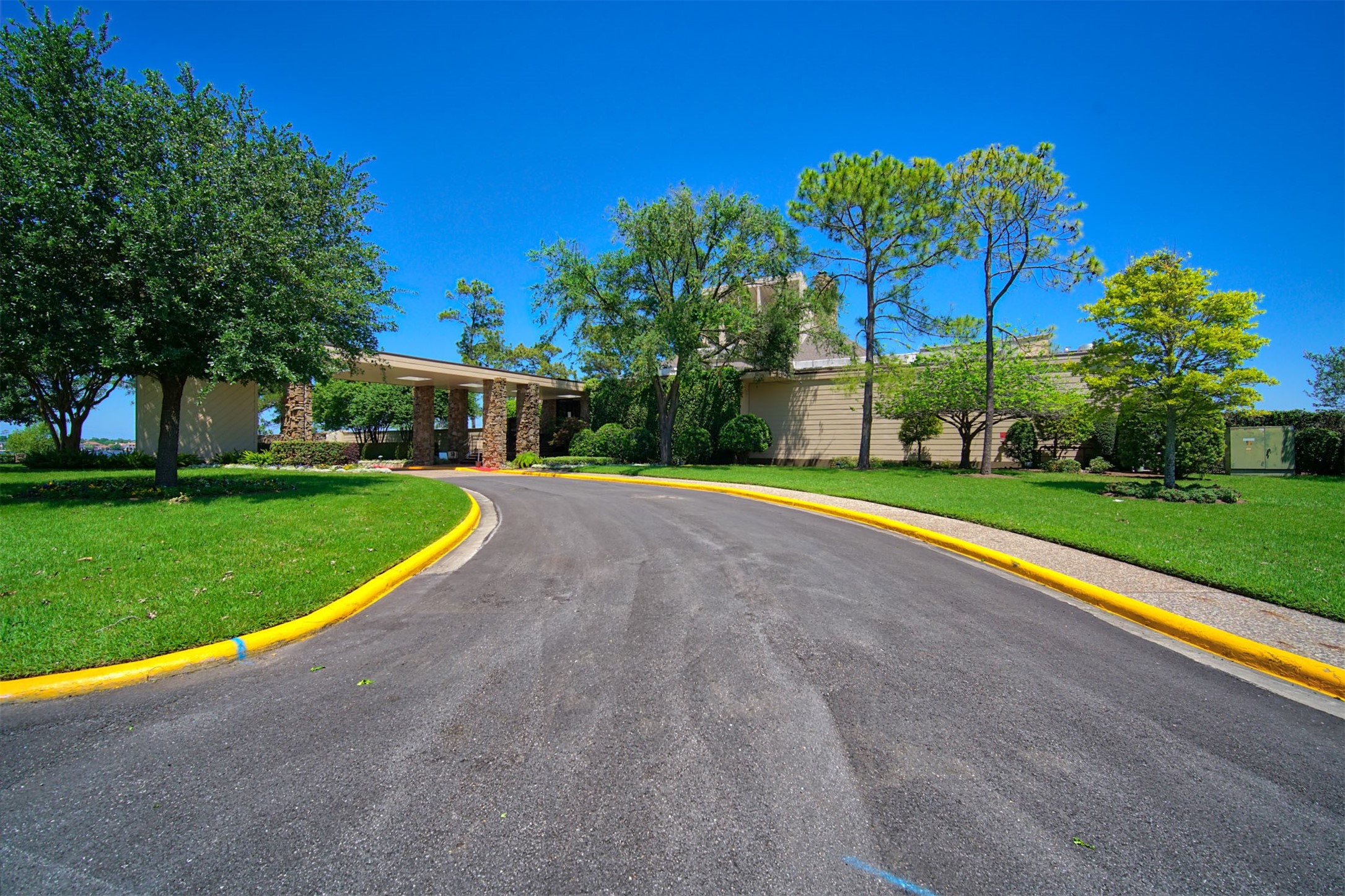 13422 Raintree Drive Montgomery, TX 77356 - Photo 8 of 15