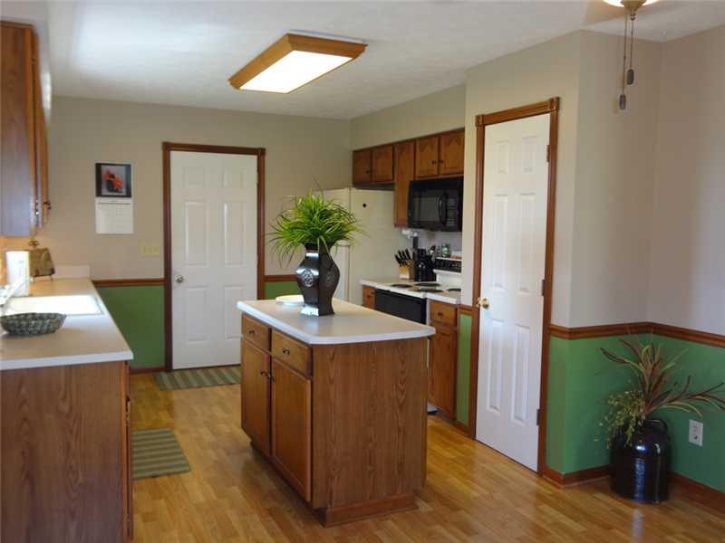 6762 Hall Road Plainfield, IN 46168 - Photo 7 of 21