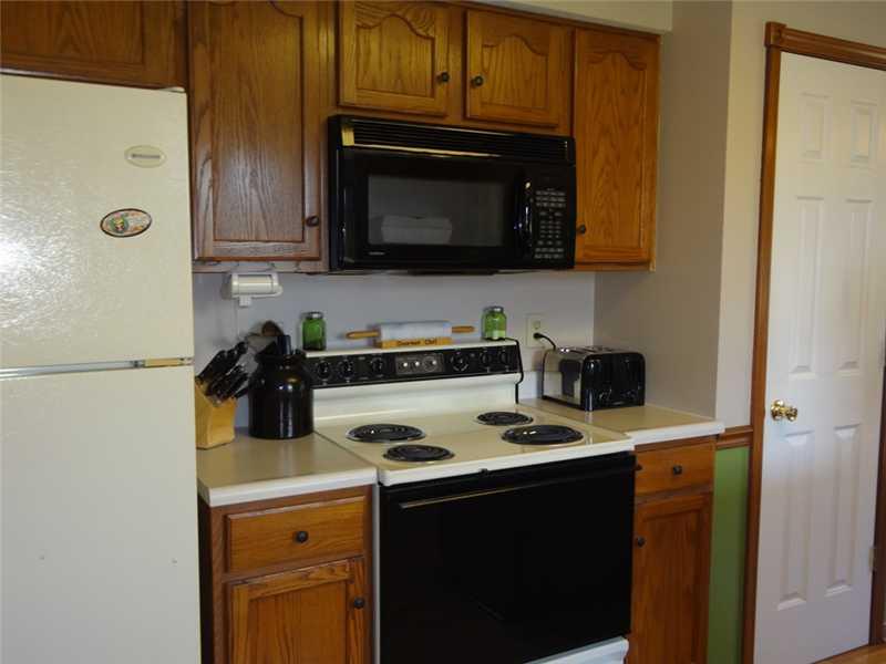 6762 Hall Road Plainfield, IN 46168 - Photo 8 of 21