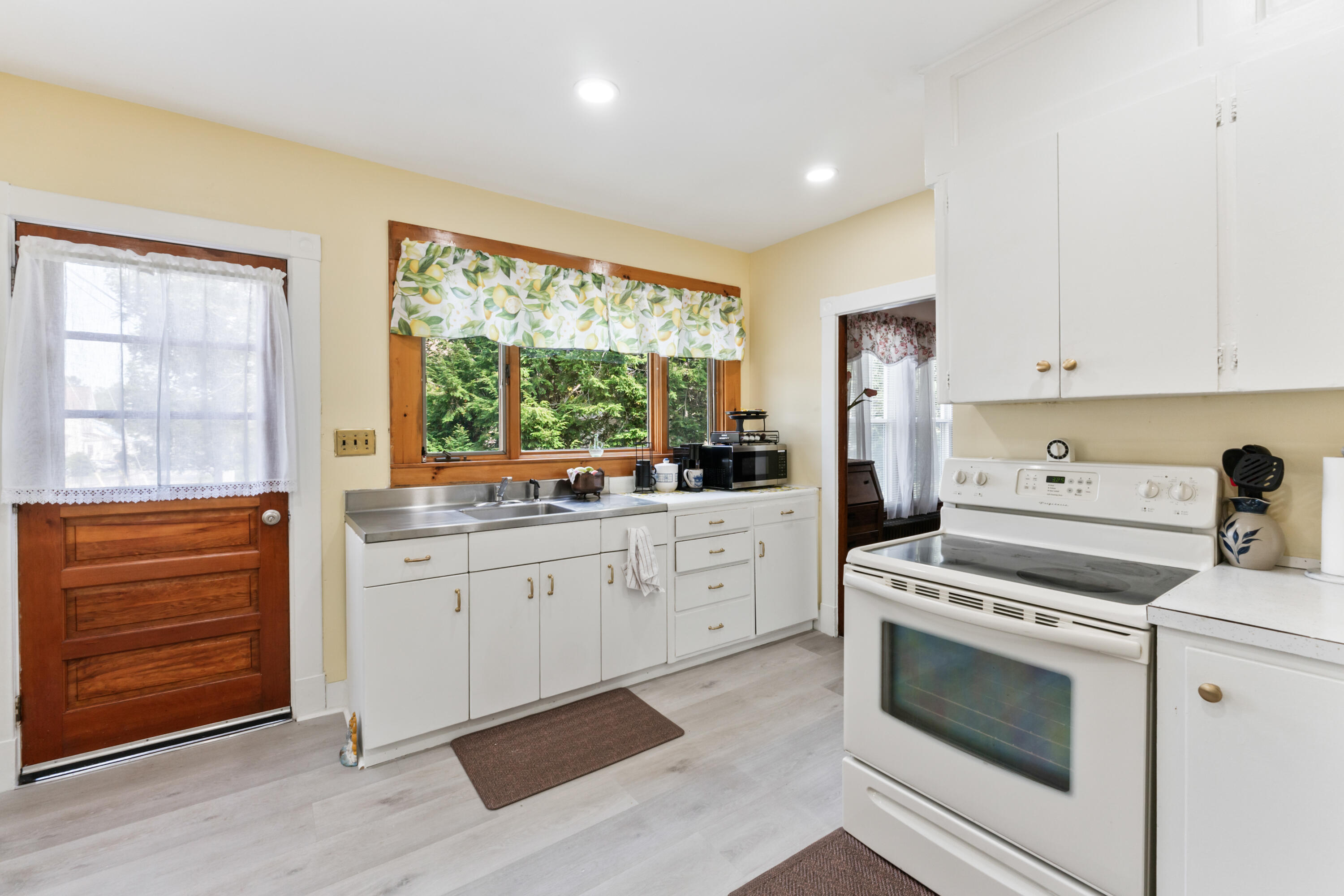 49 Western Avenue Bath, ME 04530 - Photo 15 of 43 49 Western Ave_115