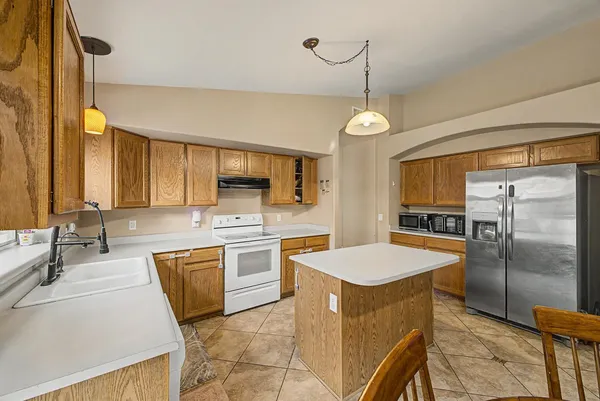 $2,495 | 20004 North 65th Drive, Glendale, AZ 85308