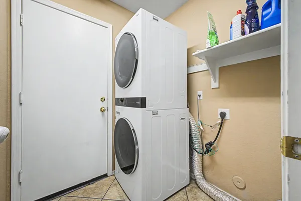 $2,495 | 20004 North 65th Drive, Glendale, AZ 85308