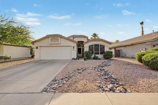 $2,495 | 20004 North 65th Drive, Glendale, AZ 85308