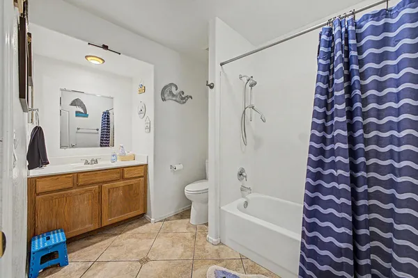 $2,495 | 20004 North 65th Drive, Glendale, AZ 85308