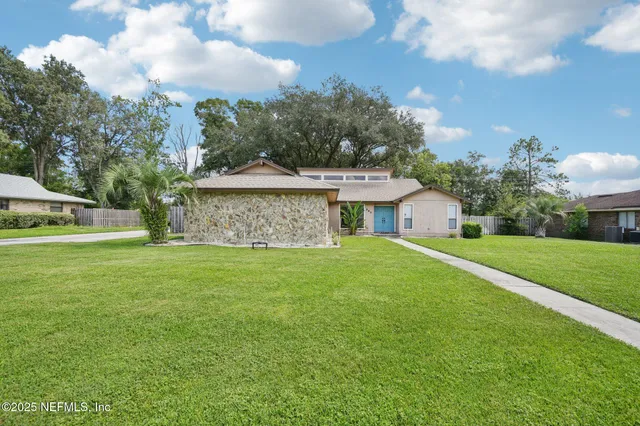 $340,000 | 283 Glenlyon Drive, Orange Park, FL 32073