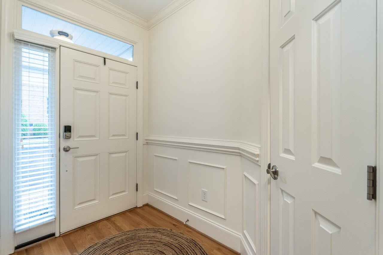 1802 Saluda Court Raleigh, NC 27608 - Photo 4 of 22 Photo 4