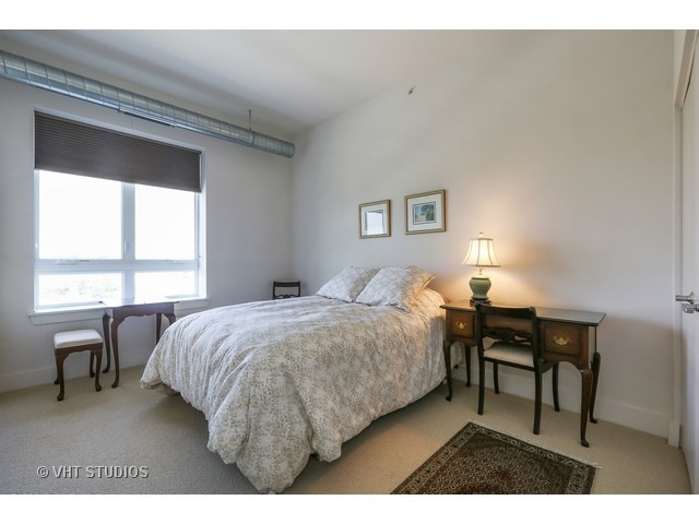 450 Village Center Drive, Unit 413 Burr Ridge, IL 60527 - Photo 9 of 11