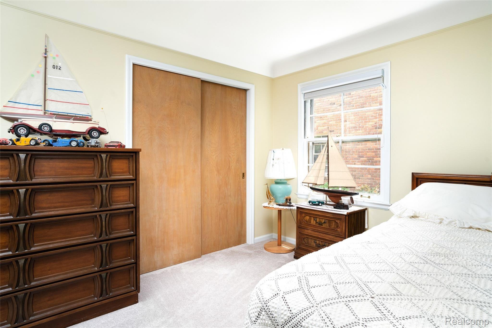 997 North Renaud Road Grosse Pointe, MI 48236 - Photo 18 of 32 18.jpg