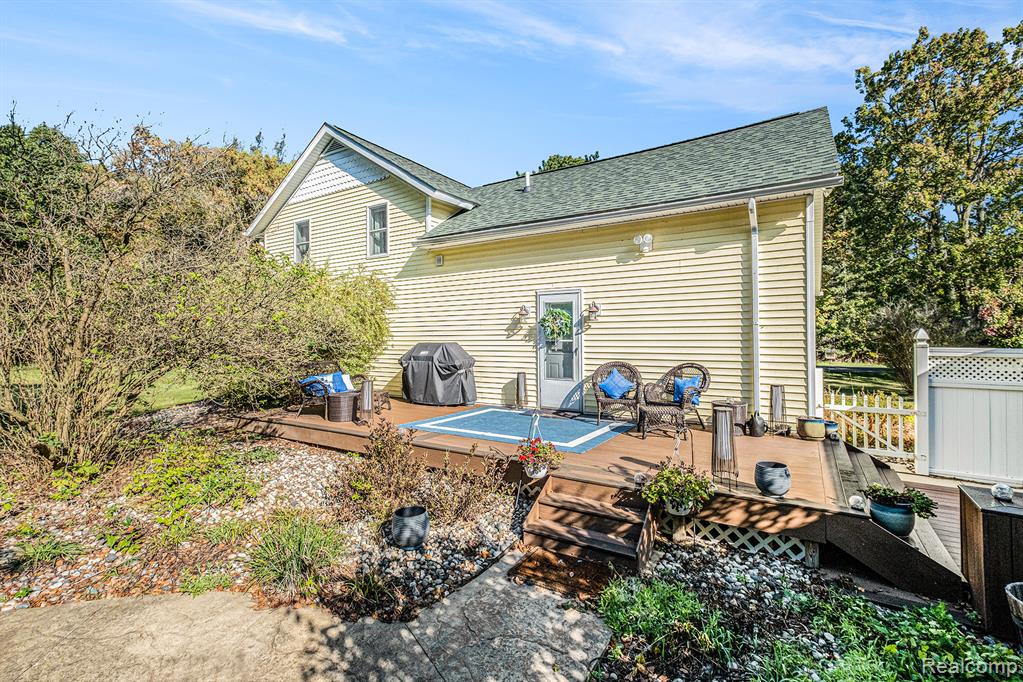 11499 Silver Lake Road Byron, MI 48418 - Photo 18 of 30 Gallery Image 18
