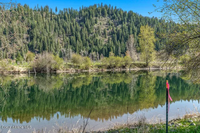 $200,000 | 21 Horn Hooked Ln Street, St. Maries, ID 83861