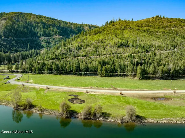 $200,000 | 21 Horn Hooked Ln Street, St. Maries, ID 83861