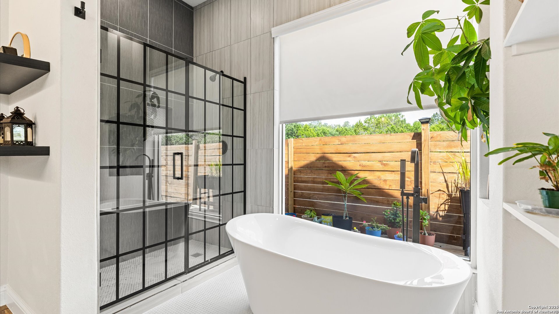 3225 Hawthorne Road Spring Branch, TX 78070 - Photo 16 of 39