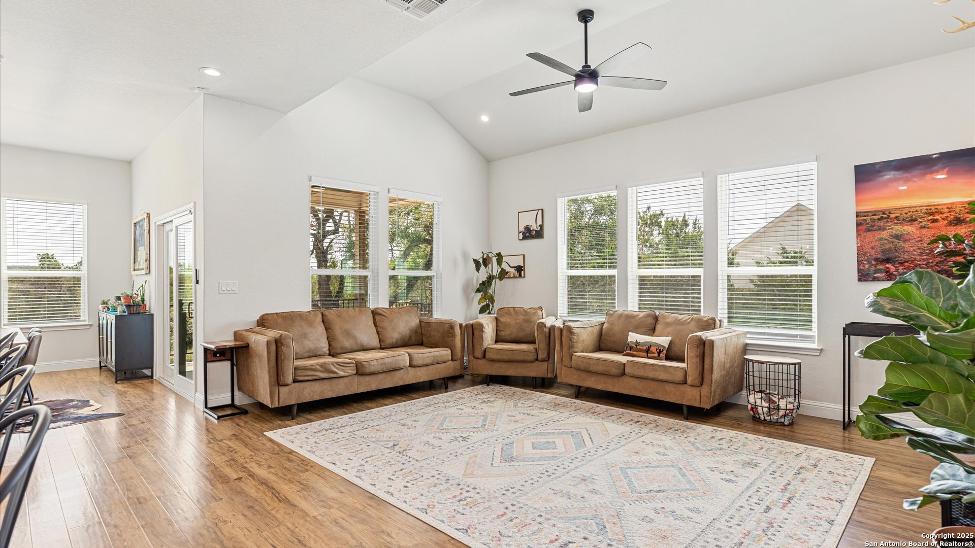 3225 Hawthorne Road Spring Branch, TX 78070 - Photo 7 of 39