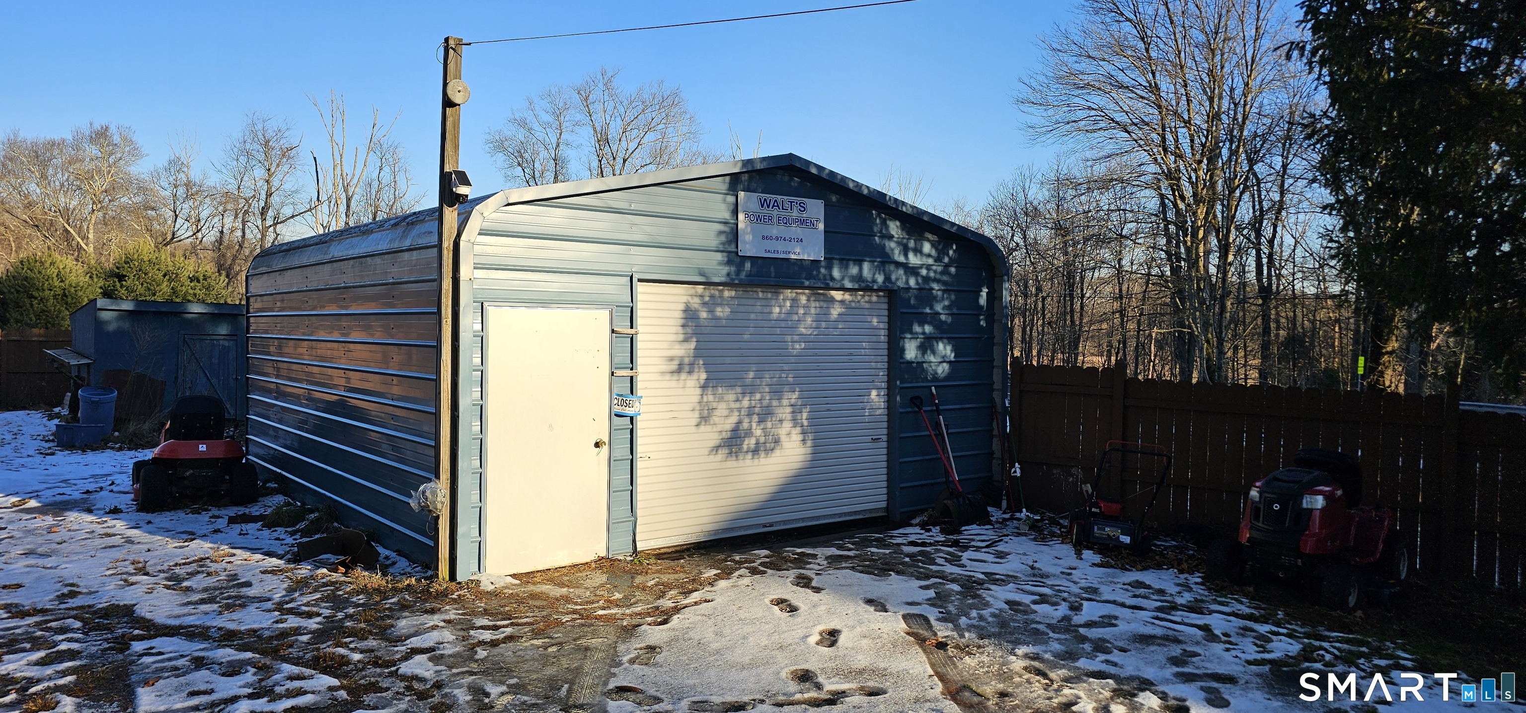933 Hampton Road Pomfret, CT 06259 - Photo 6 of 16 a front view of a house
