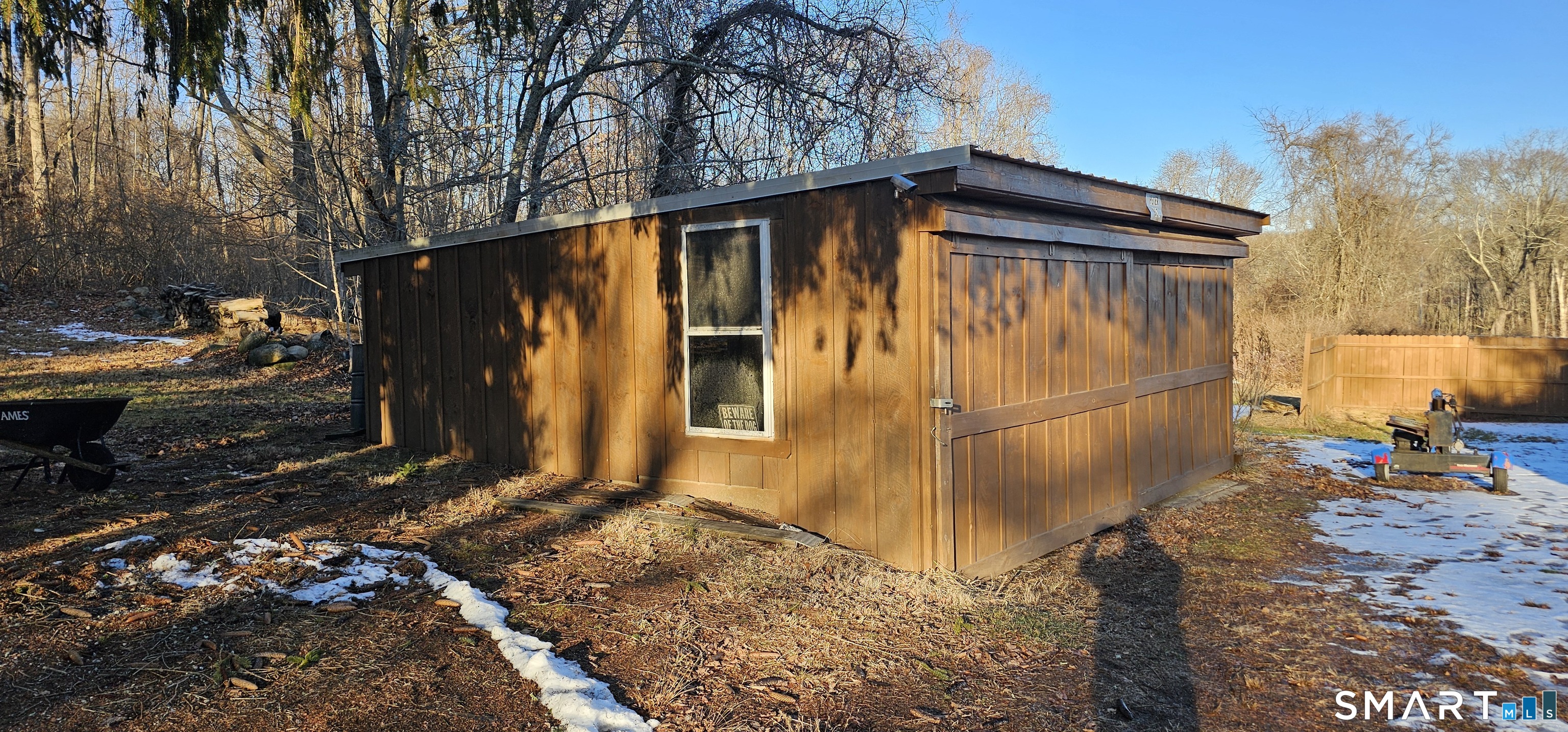 933 Hampton Road Pomfret, CT 06259 - Photo 7 of 16 a backyard of a house