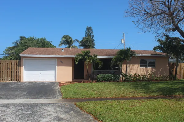 $3,450 | 1428 Southwest 1st Avenue, Deerfield Beach, FL 33441