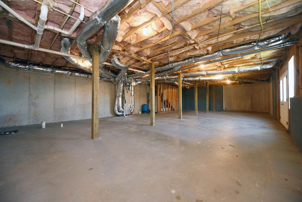 328 Asa Dorsey Road Cleveland, GA 30528 - Photo 31 of 35 a view of empty room with wooden walls