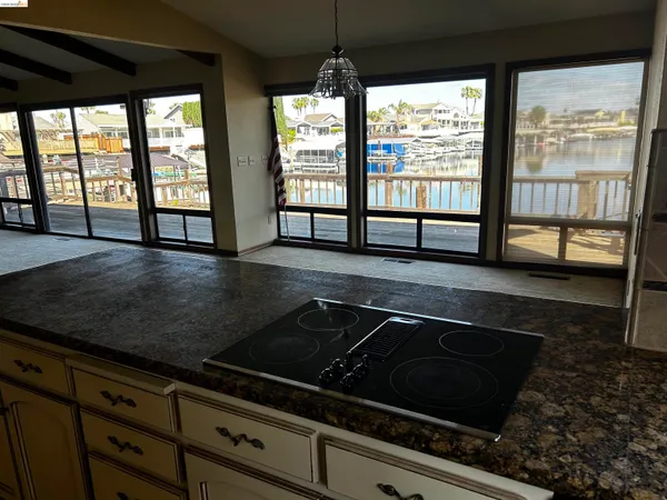 $3,995 | 5593 Drakes Drive, Discovery Bay, CA 94505