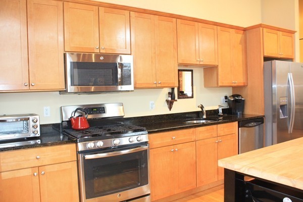 10 Kearney Square, Unit 404 Lowell, MA 01852 - Photo 13 of 30