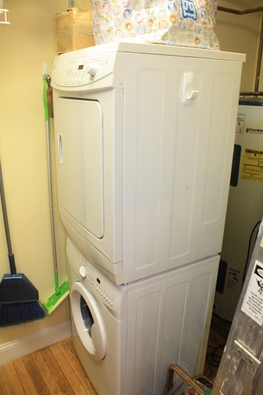 10 Kearney Square, Unit 404 Lowell, MA 01852 - Photo 20 of 30