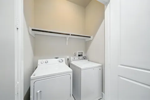 $550,000 | 151 East 2nd Street, Houston, TX 77007