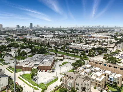 $550,000 | 151 East 2nd Street, Houston, TX 77007