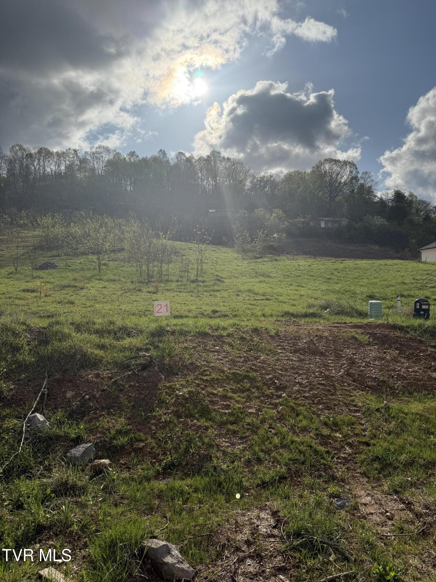 829 Granby Road, Unit 21 Kingsport, TN 37660 - Photo 2 of 7 IMG_0101