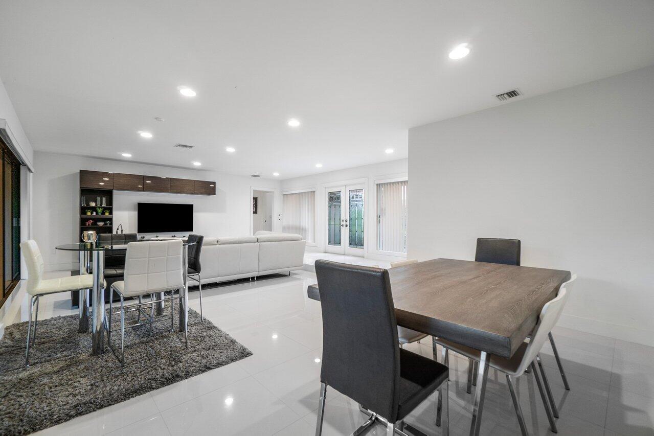 5875 Glenbrook Drive Boca Raton, FL 33433 - Photo 22 of 29 014-5875GlenbrookDrive-BocaRaton-FL-3343