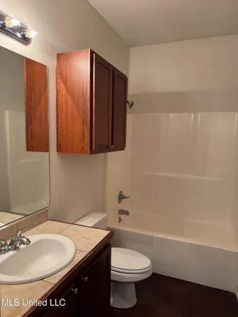 $1,950 | 109 Newport Drive, Canton, MS 39046