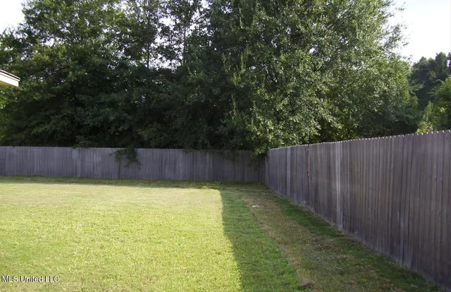 $1,950 | 109 Newport Drive, Canton, MS 39046