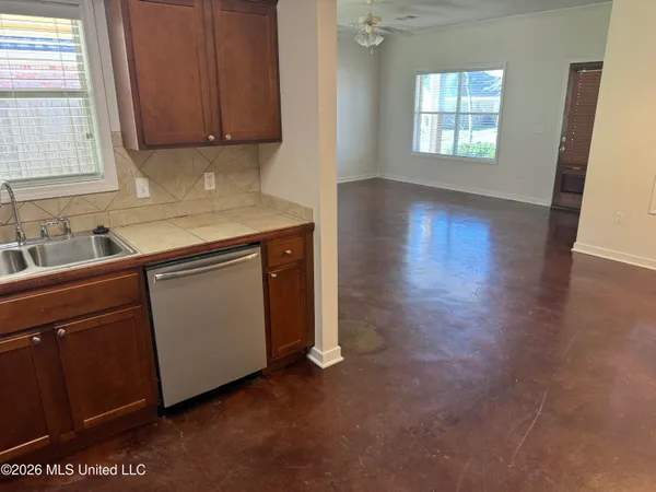 $1,950 | 109 Newport Drive, Canton, MS 39046