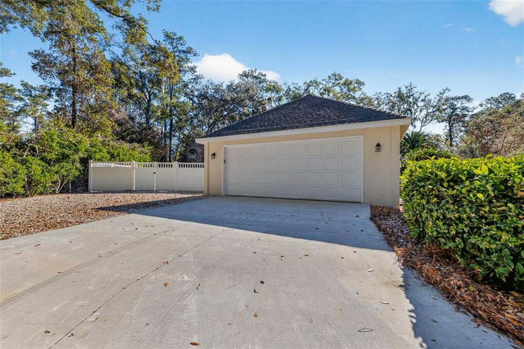 116 General Oglethorpe Road St. Simons Island, GA 31522 - Photo 3 of 46
