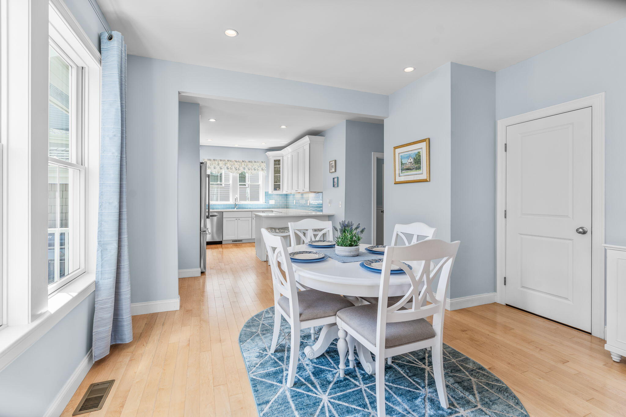 601 Main Street, Unit #28 Dennis, MA 02638 - Photo 13 of 38 Dining area