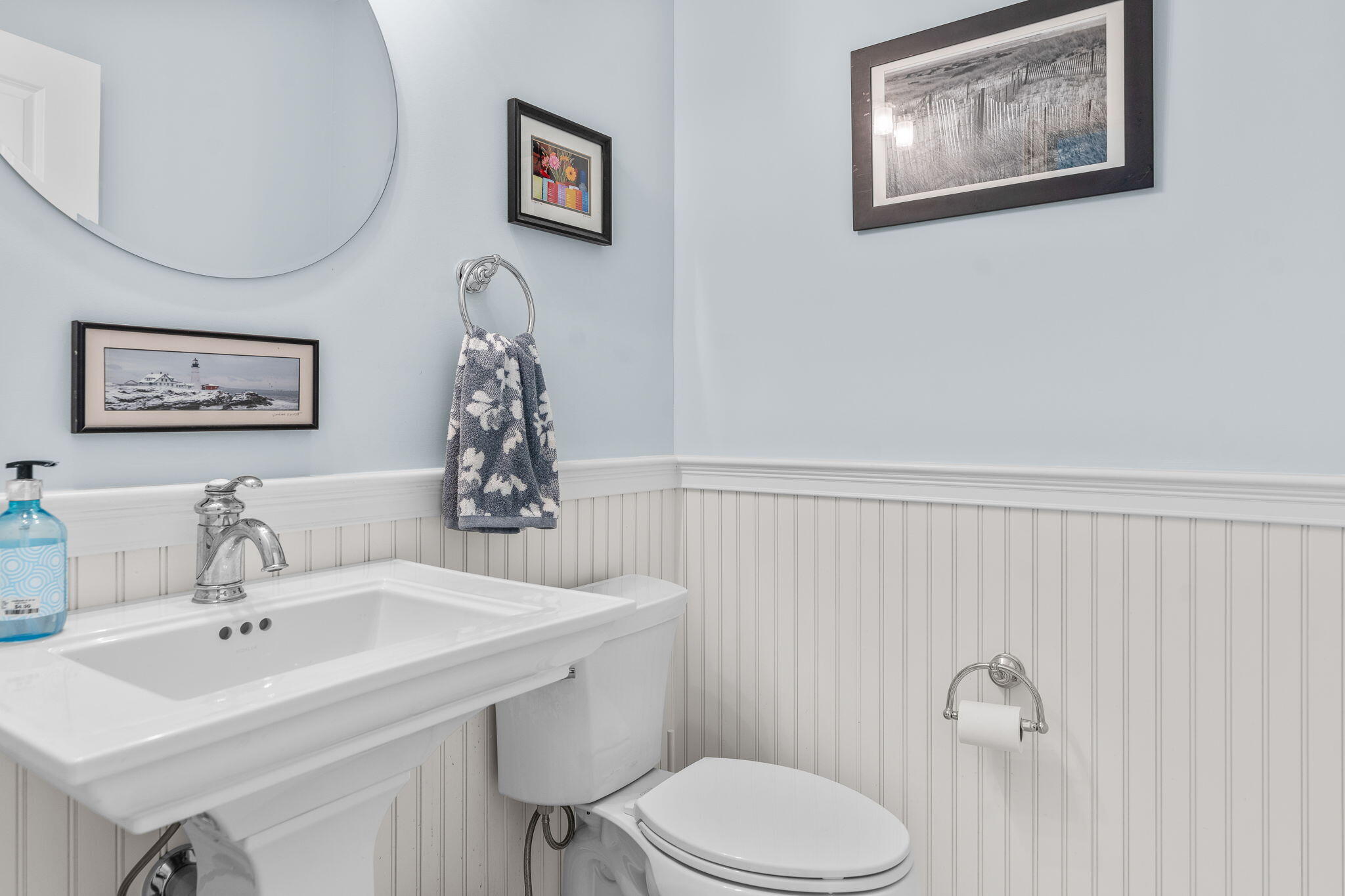 601 Main Street, Unit #28 Dennis, MA 02638 - Photo 22 of 38 First floor half bath