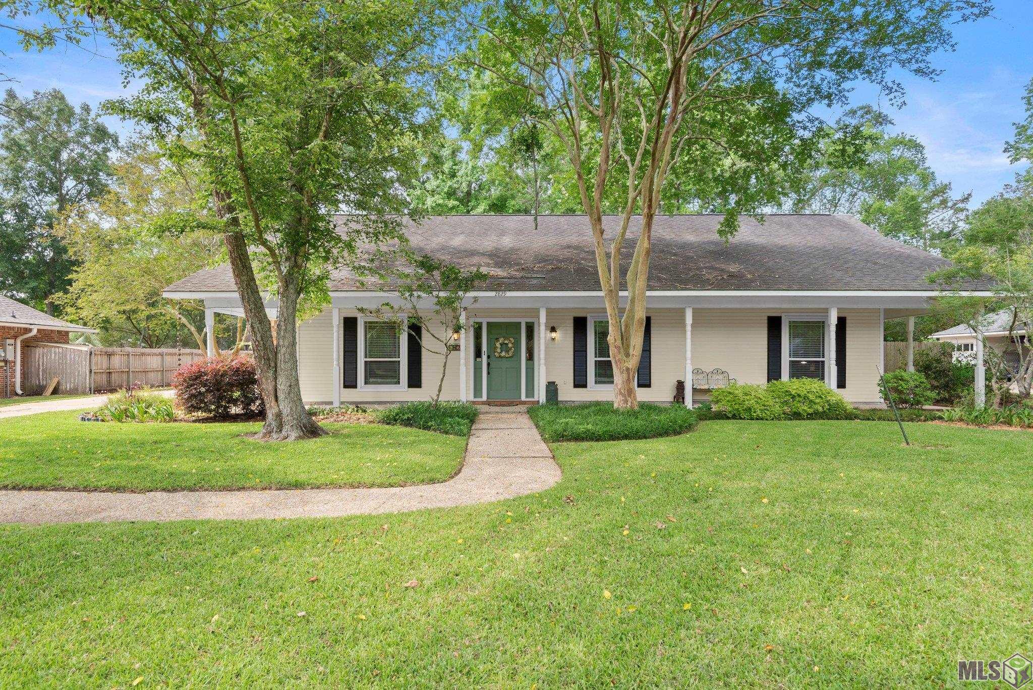 2829 Rene Beauregard Avenue Baton Rouge, LA 70820 - Photo 1 of 37