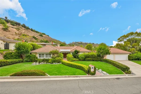 $1,949,000 | 304 Calle Baja, Orange, CA 92869