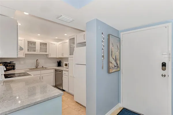 $5,000 | 5855 Midnight Pass Road, Unit 426, Sarasota, FL 34242