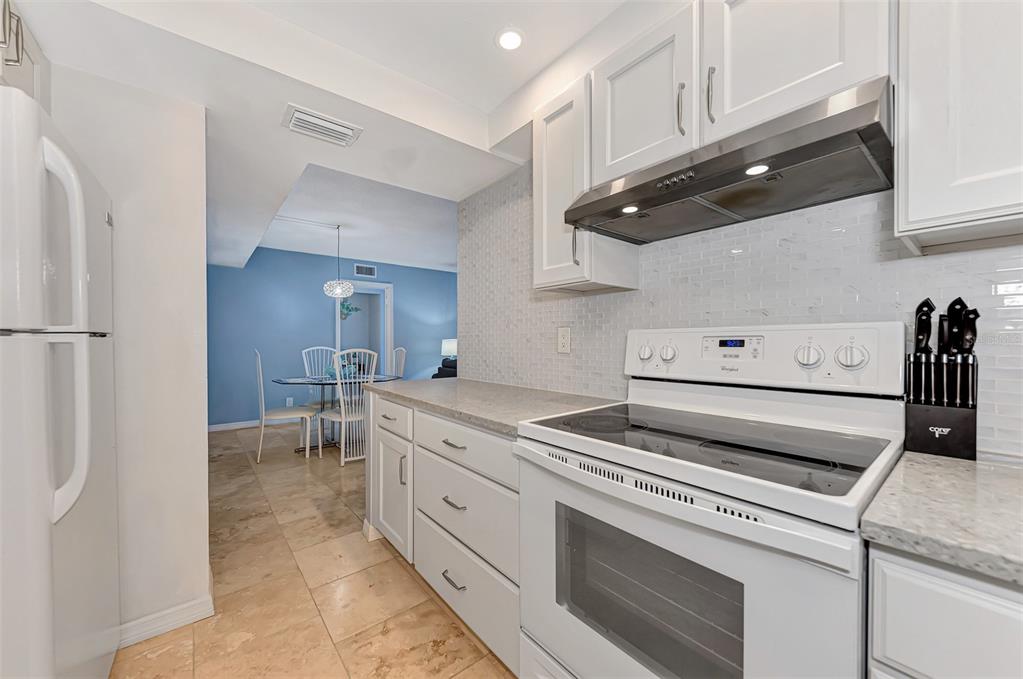 5855 Midnight Pass Road, Unit 426 Sarasota, FL 34242 - Photo 25 of 65