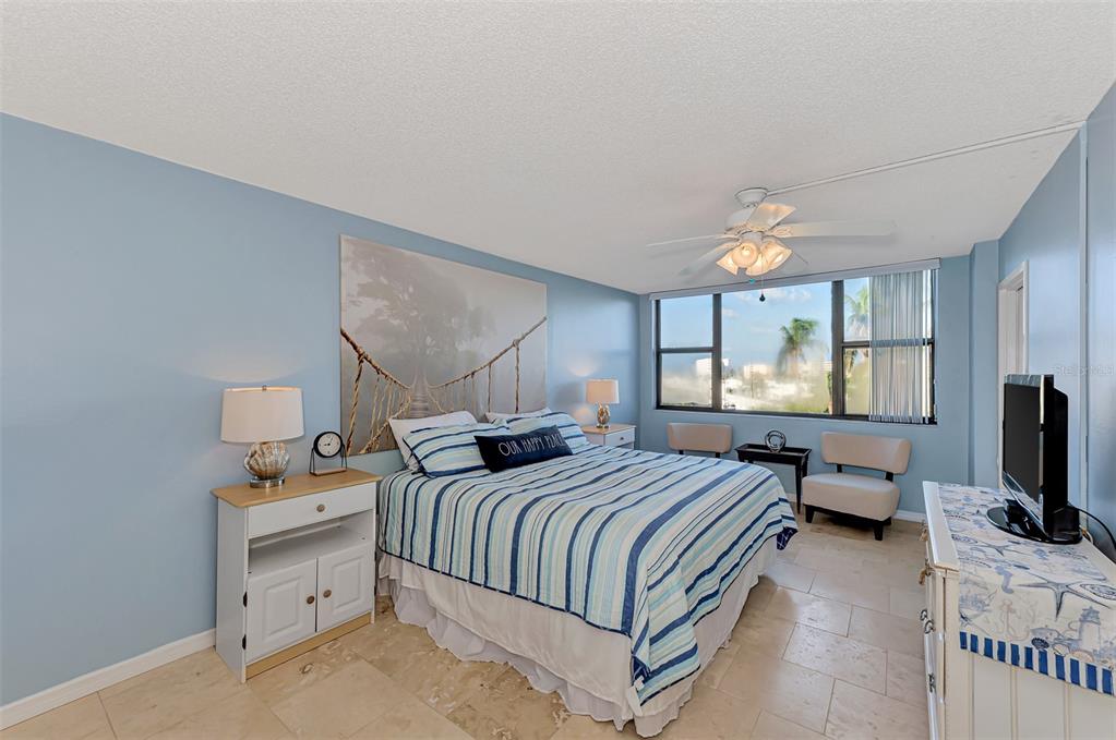 5855 Midnight Pass Road, Unit 426 Sarasota, FL 34242 - Photo 27 of 65