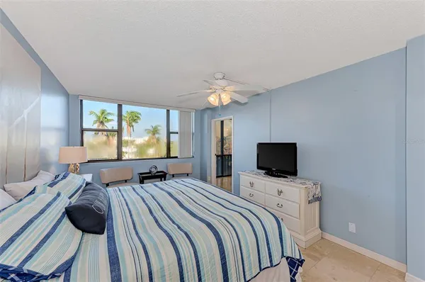 $5,000 | 5855 Midnight Pass Road, Unit 426, Sarasota, FL 34242