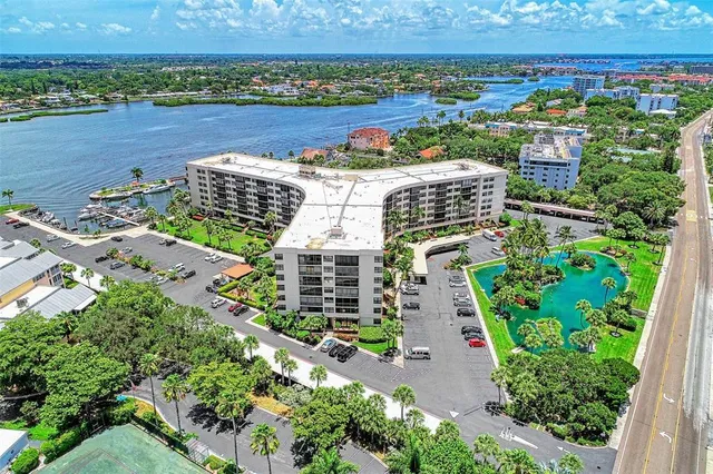 $8,700 | 5855 Midnight Pass Road, Unit 426, Sarasota, FL 34242