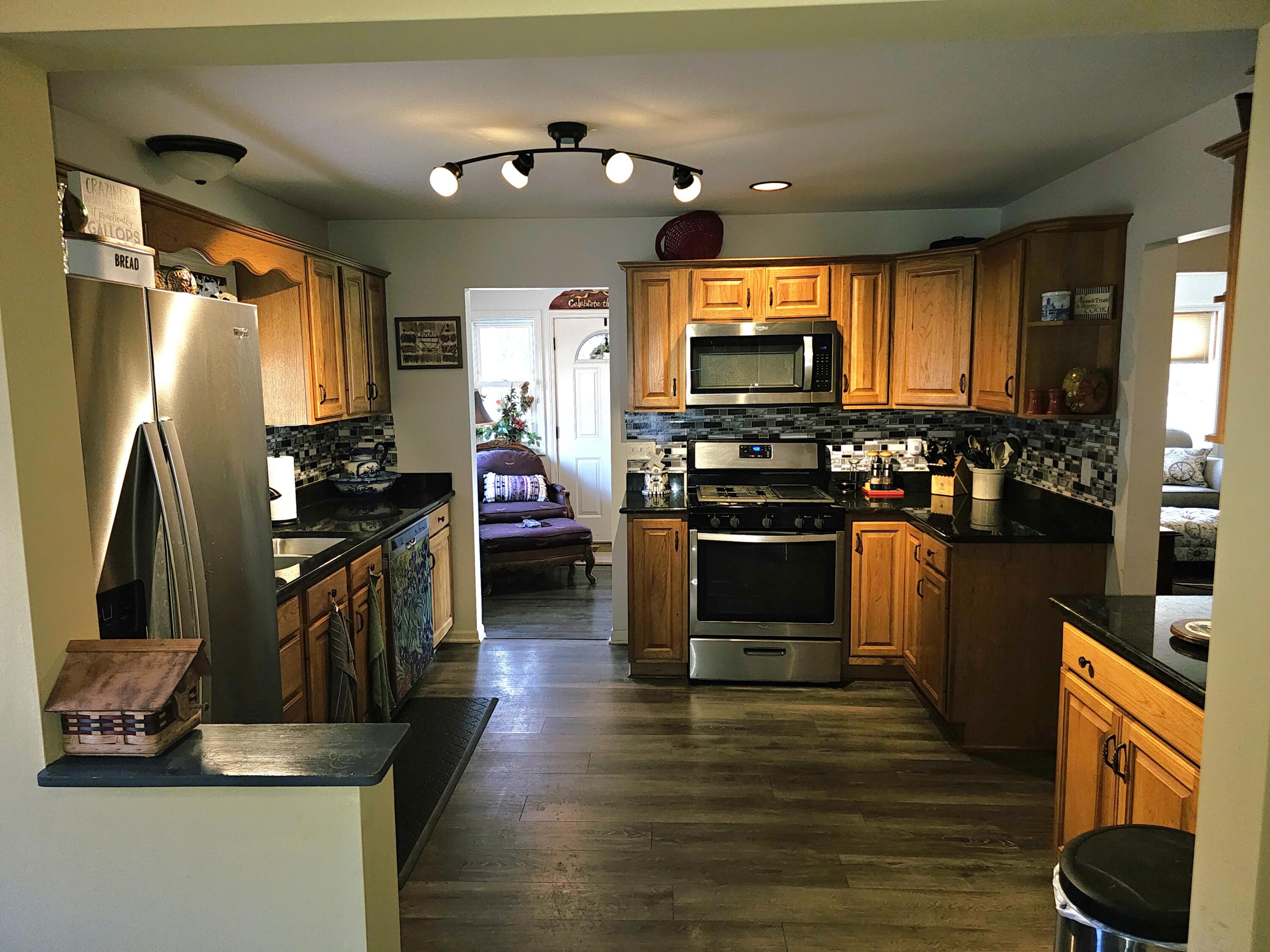 532 Ridgelawn Street Crown Point, IN 46307 - Photo 9 of 35 3000x2250