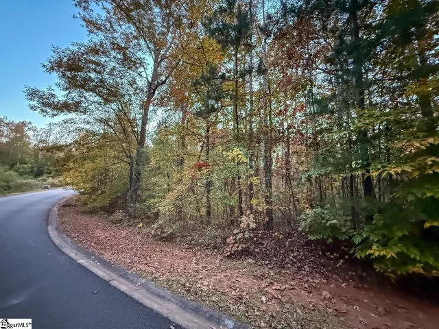 $99,696 | 173 West Waters Edge Lane, West Union, SC 29696