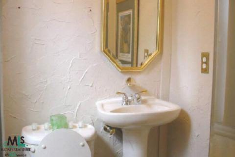 13654 Edmore Drive Detroit, MI 48205 - Photo 7 of 9 486106-6.JPG
