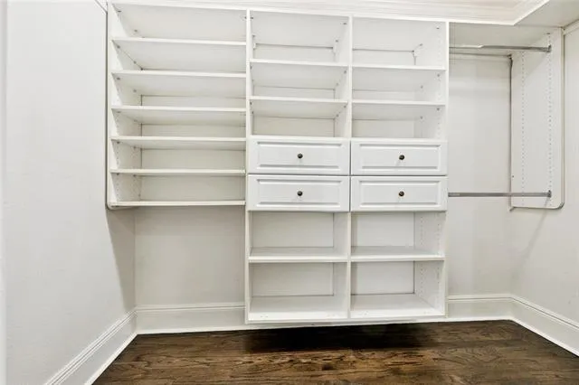 $199,500 | 3000 St Charles Avenue, Unit 207, New Orleans, LA 70115