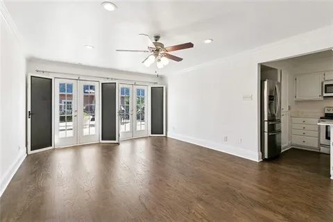 $199,500 | 3000 St Charles Avenue, Unit 207, New Orleans, LA 70115
