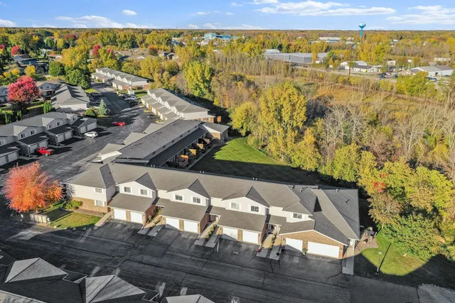 $299,900 | 2543 Telluride Trail, Unit P, Green Bay, WI 54313